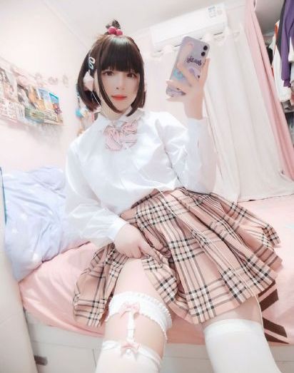 三岛由纪夫传_十万网红美女美酱