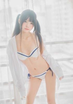 蜜桃迷色_720高清电影在线